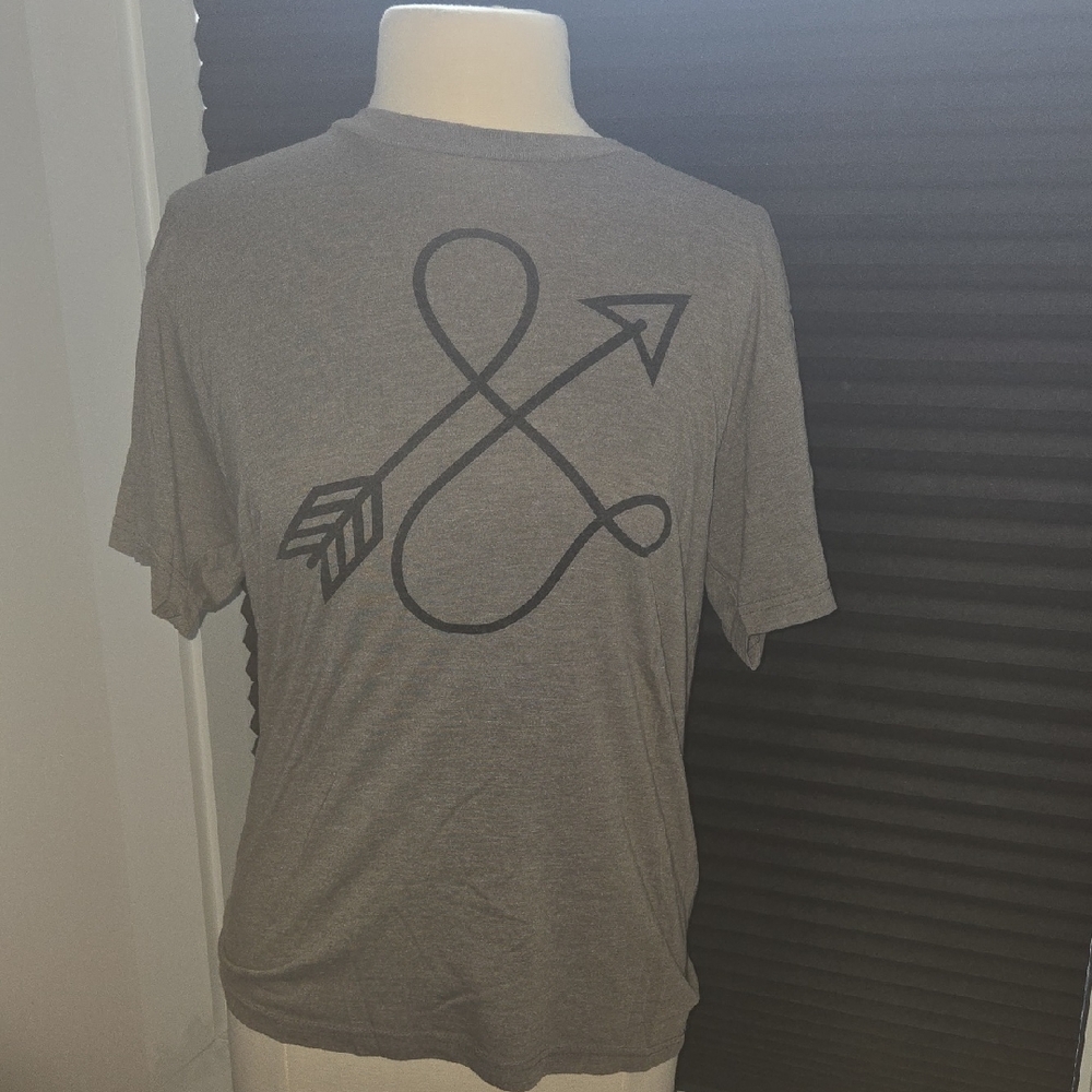 Gray Unisex Graphic Ampersand/Arrow T-Shirt